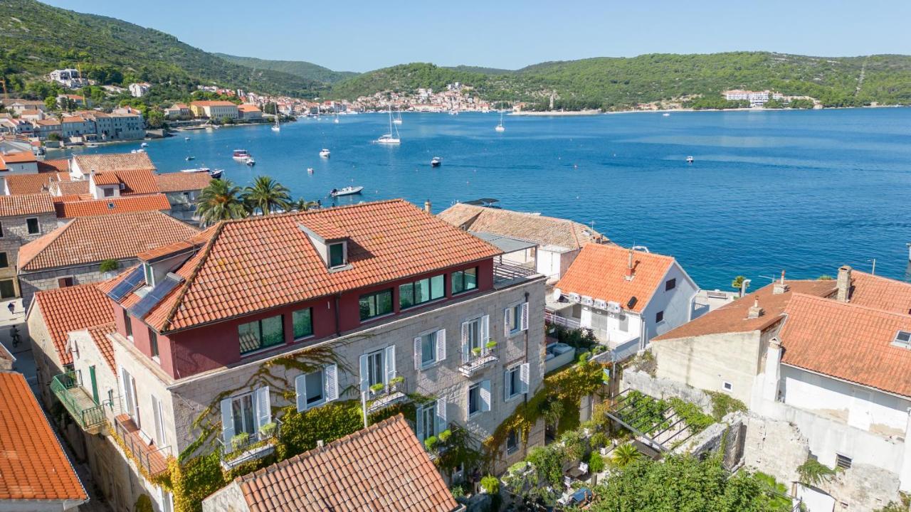 Hotel San Giorgio Вис Екстериор снимка