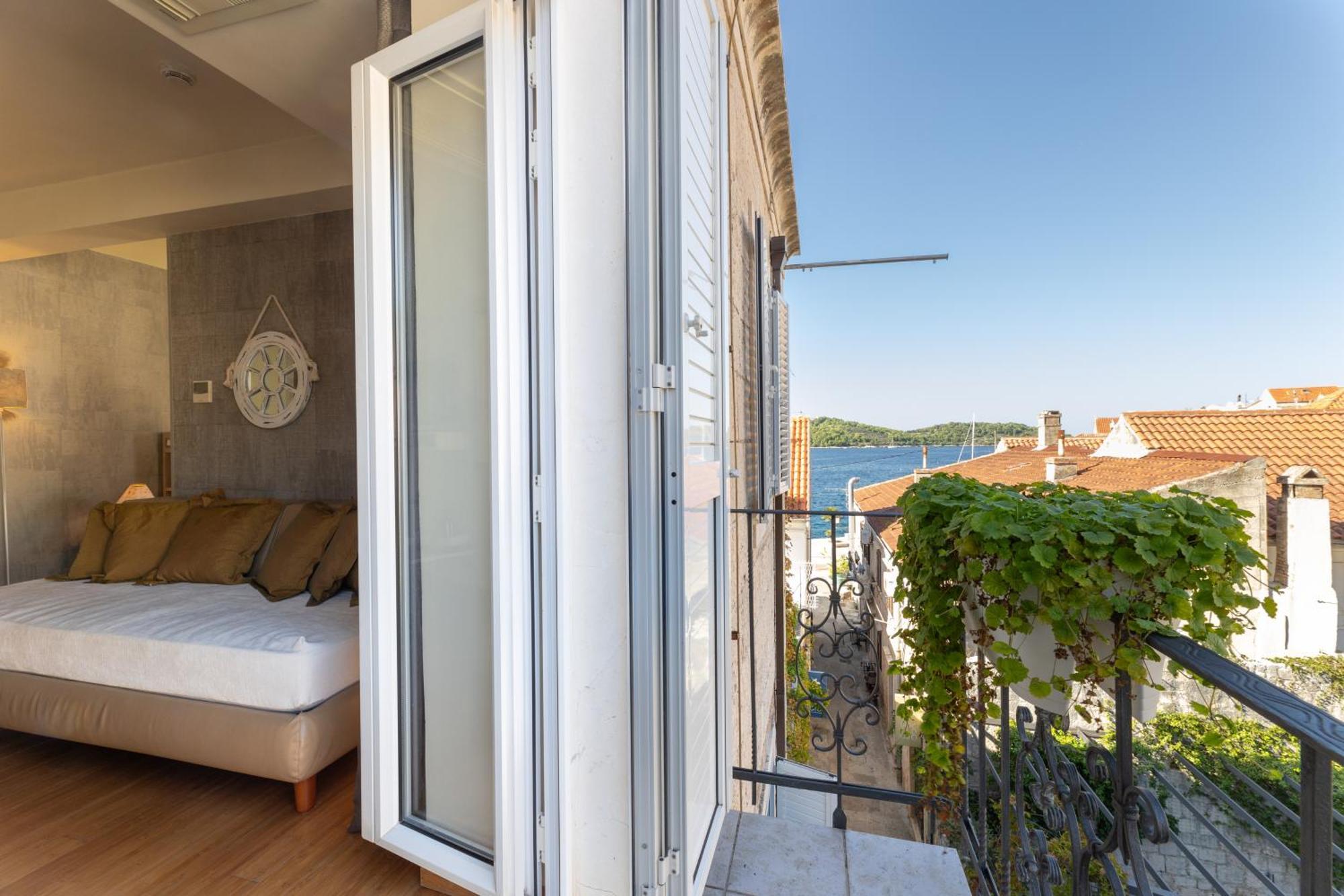 Hotel San Giorgio Вис Екстериор снимка