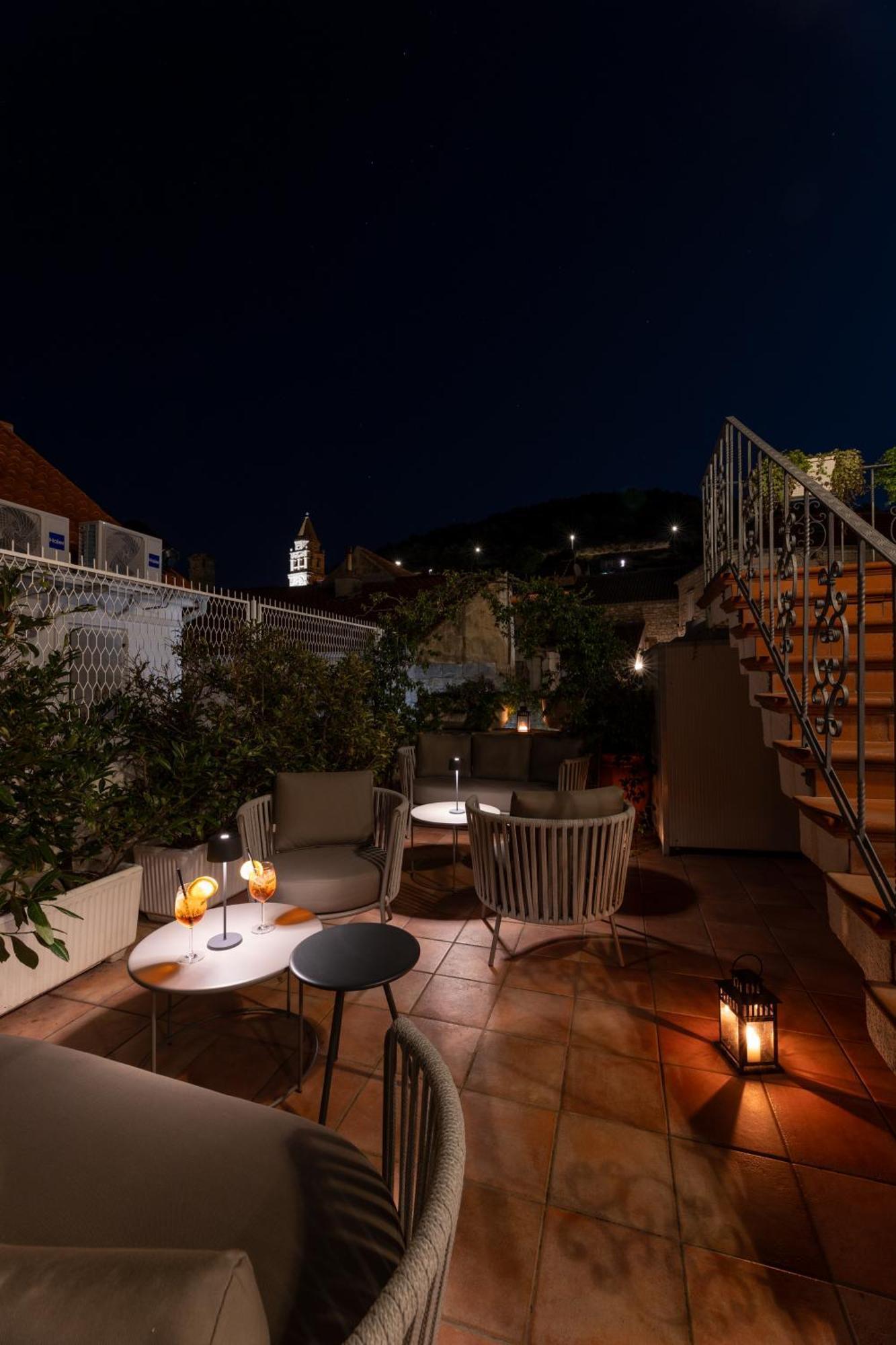 Hotel San Giorgio Вис Екстериор снимка