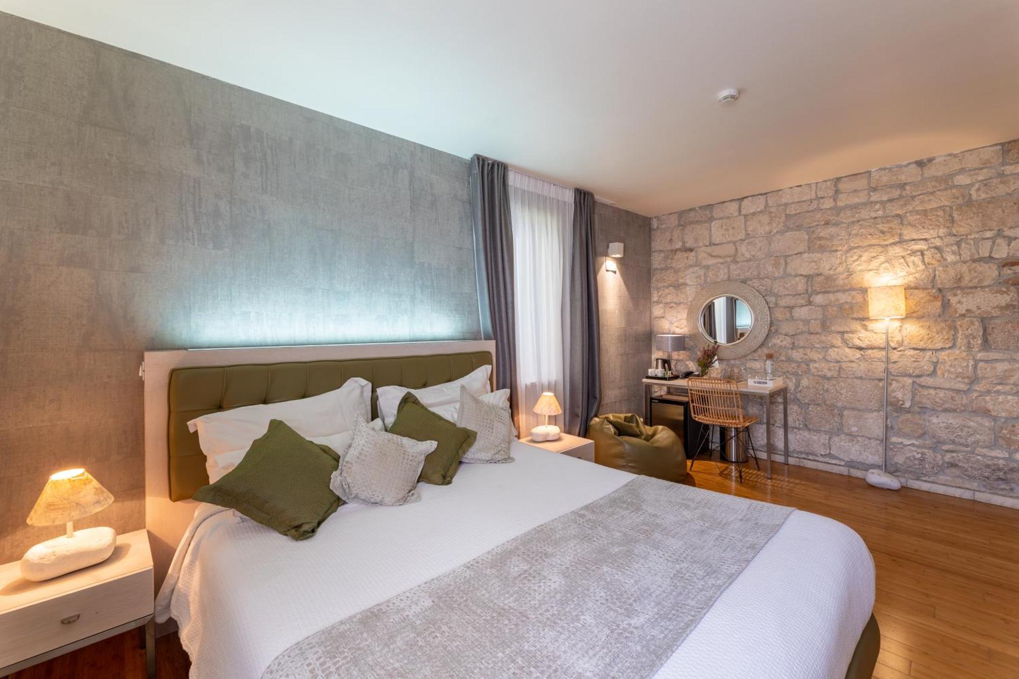 Hotel San Giorgio Вис Екстериор снимка