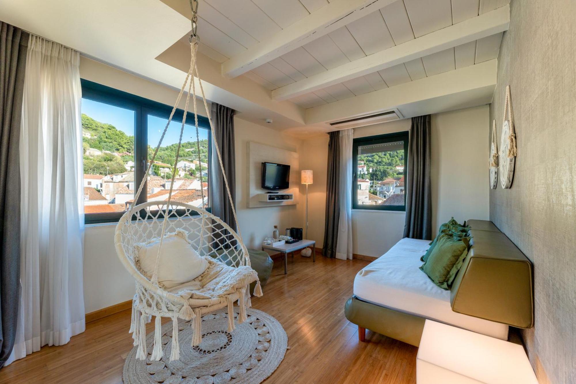 Hotel San Giorgio Вис Екстериор снимка