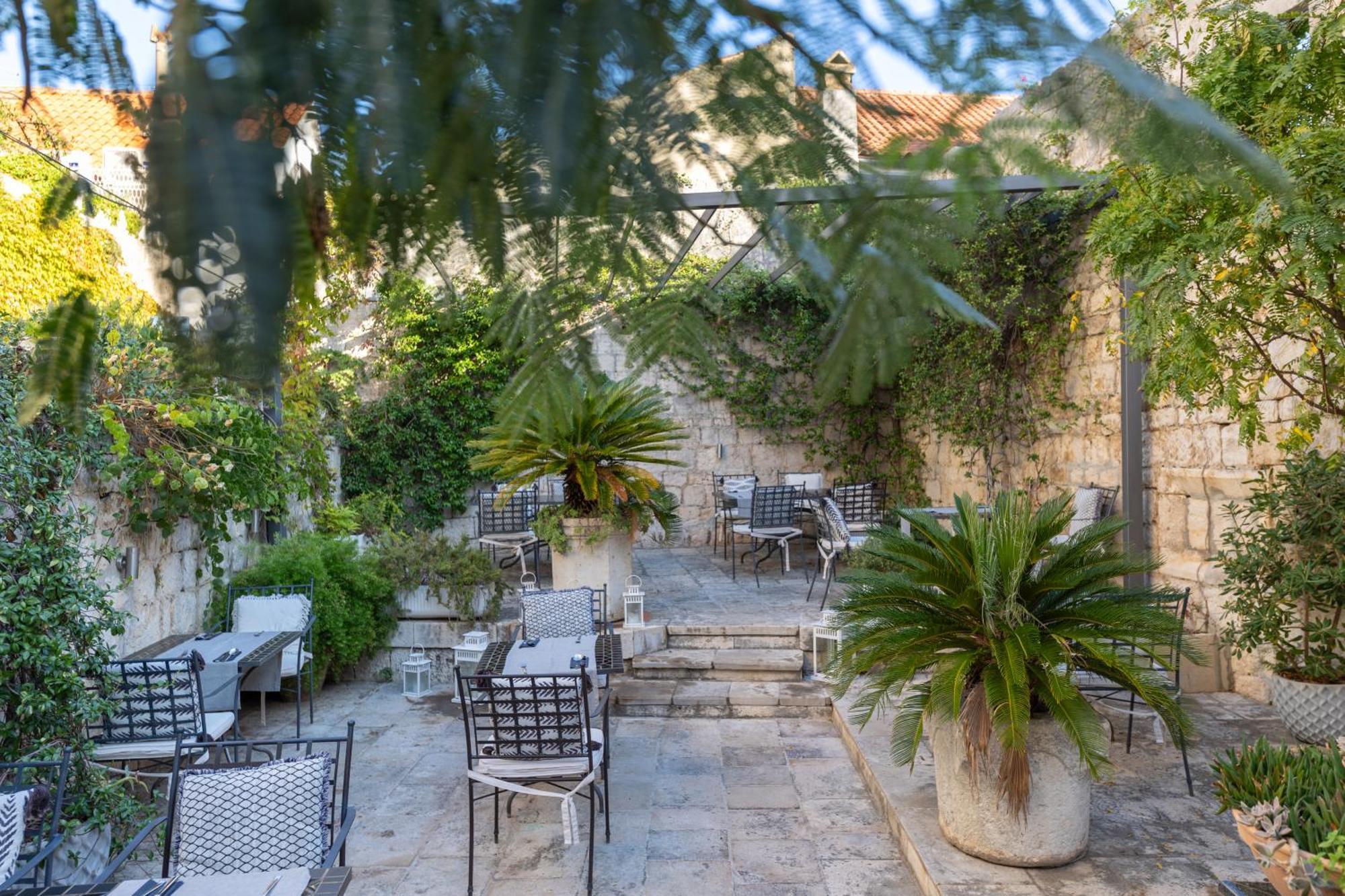 Hotel San Giorgio Вис Екстериор снимка