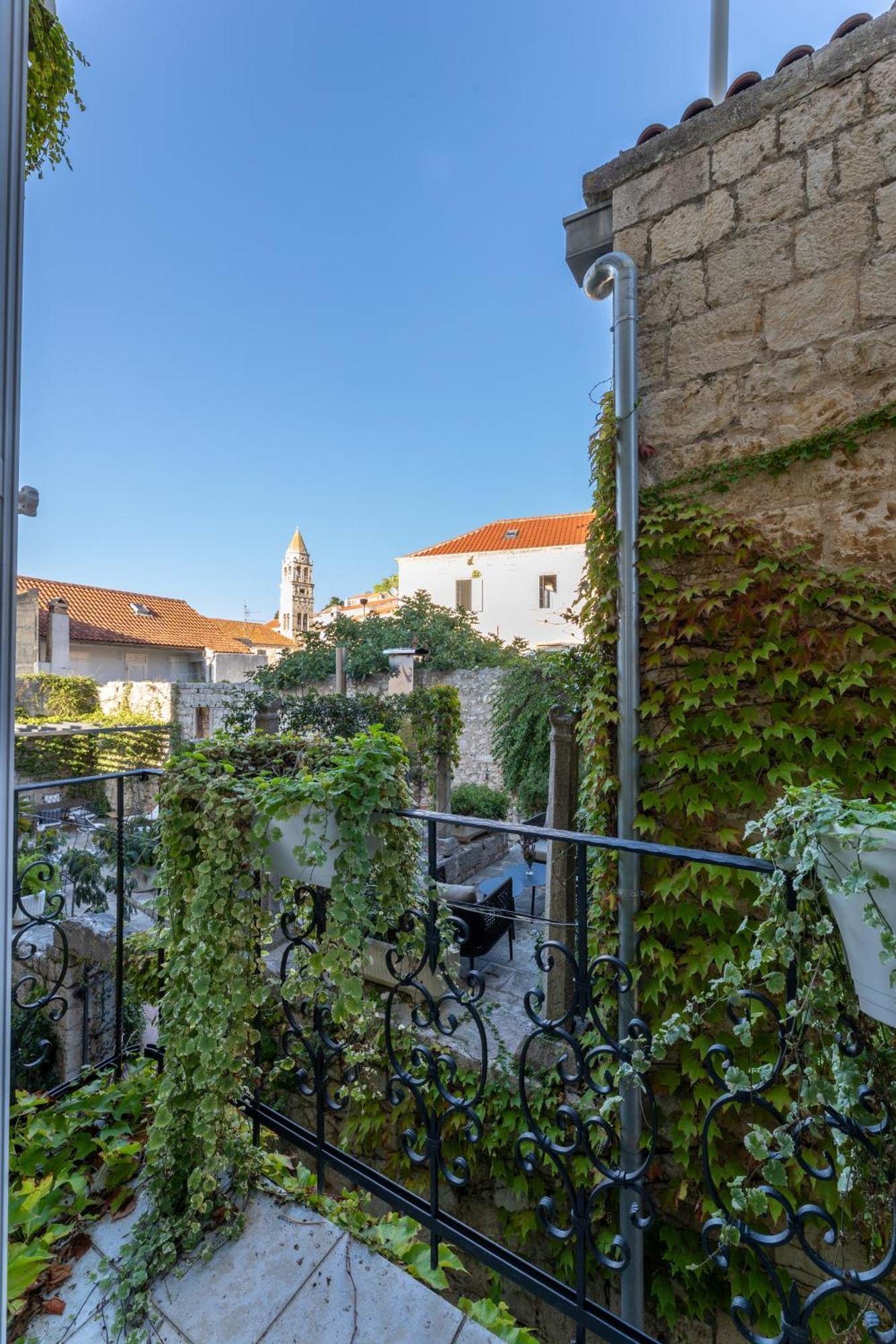 Hotel San Giorgio Вис Екстериор снимка